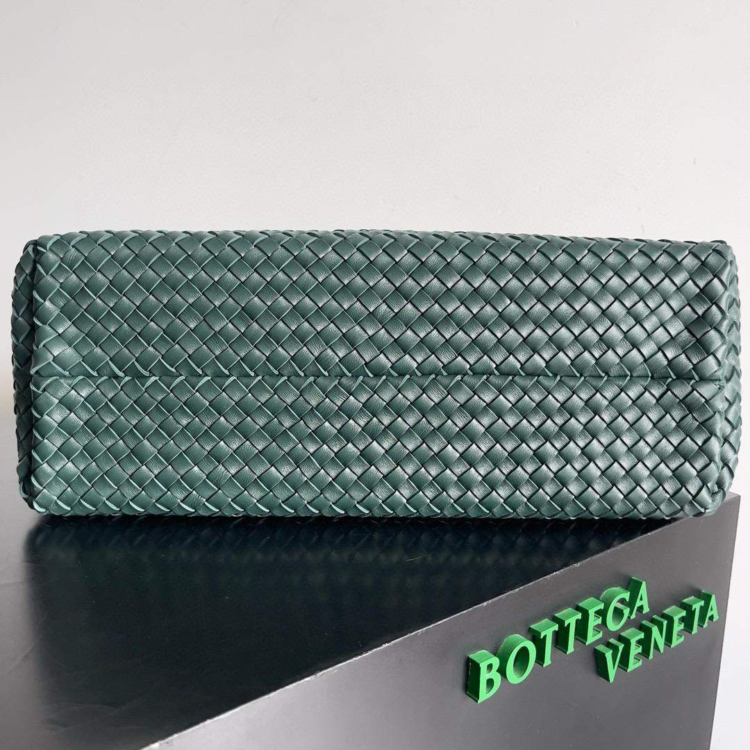 Shop Bottega Veneta Cabat Replica Bag - Image 4