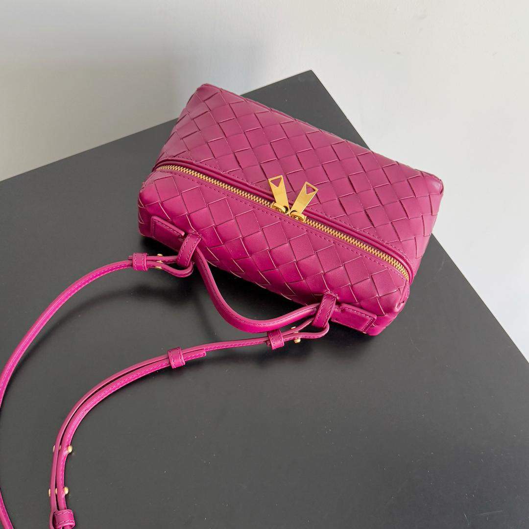 Buy Bottega Veneta Bang Bang Replica Bag - Image 5