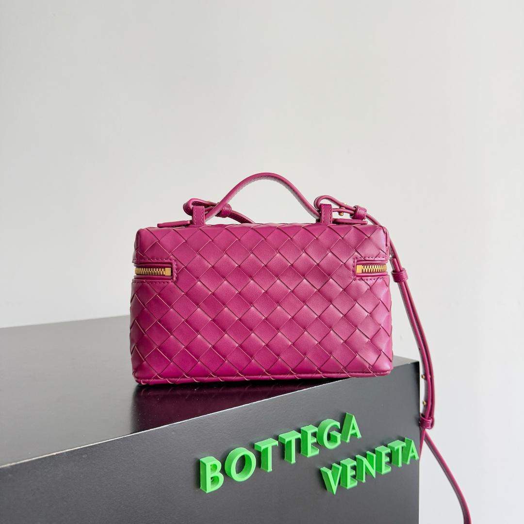 Buy Bottega Veneta Bang Bang Replica Bag - Image 2
