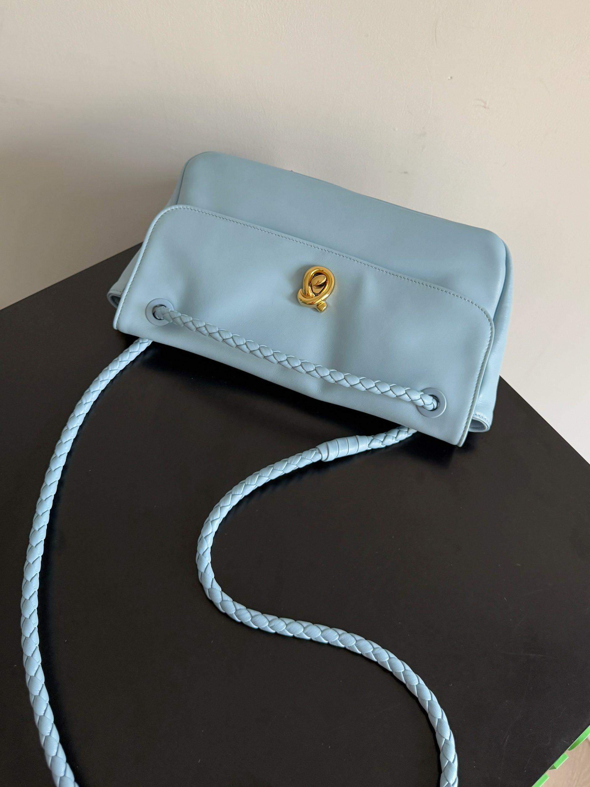 High Quality Bottega Veneta Madison Replica Bag - Image 4