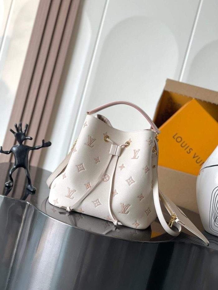 Best Louis Vuitton NéoNoé MM Replica Bag