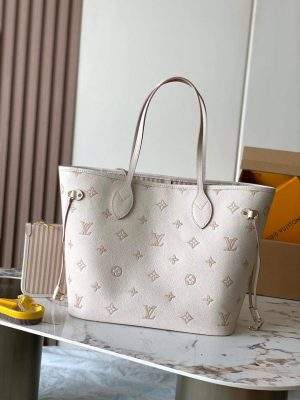 Luxury Louis Vuitton Neverfull MM Replica Bag