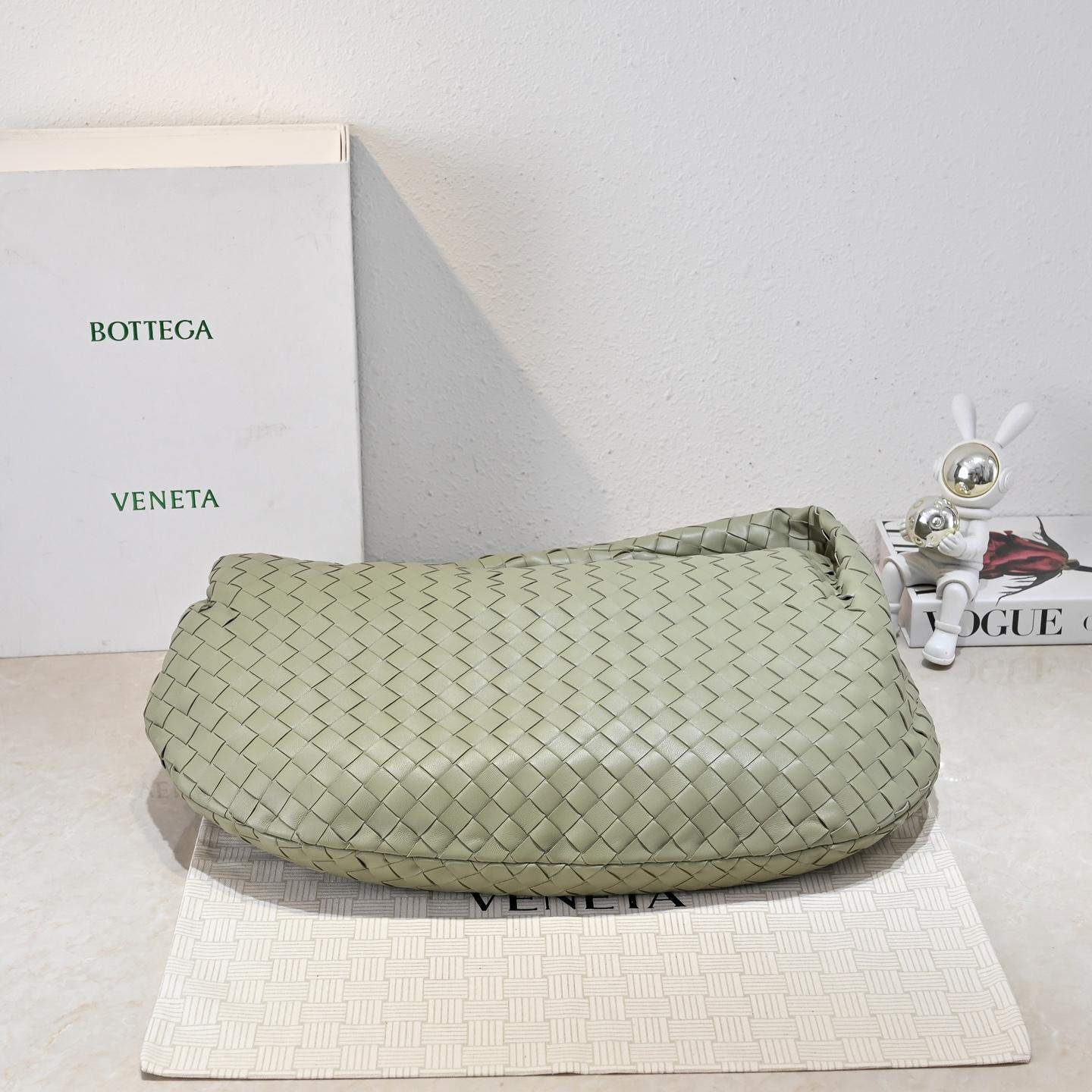 Premium Bottega Veneta Medium Jodie Replica Bag - Image 4