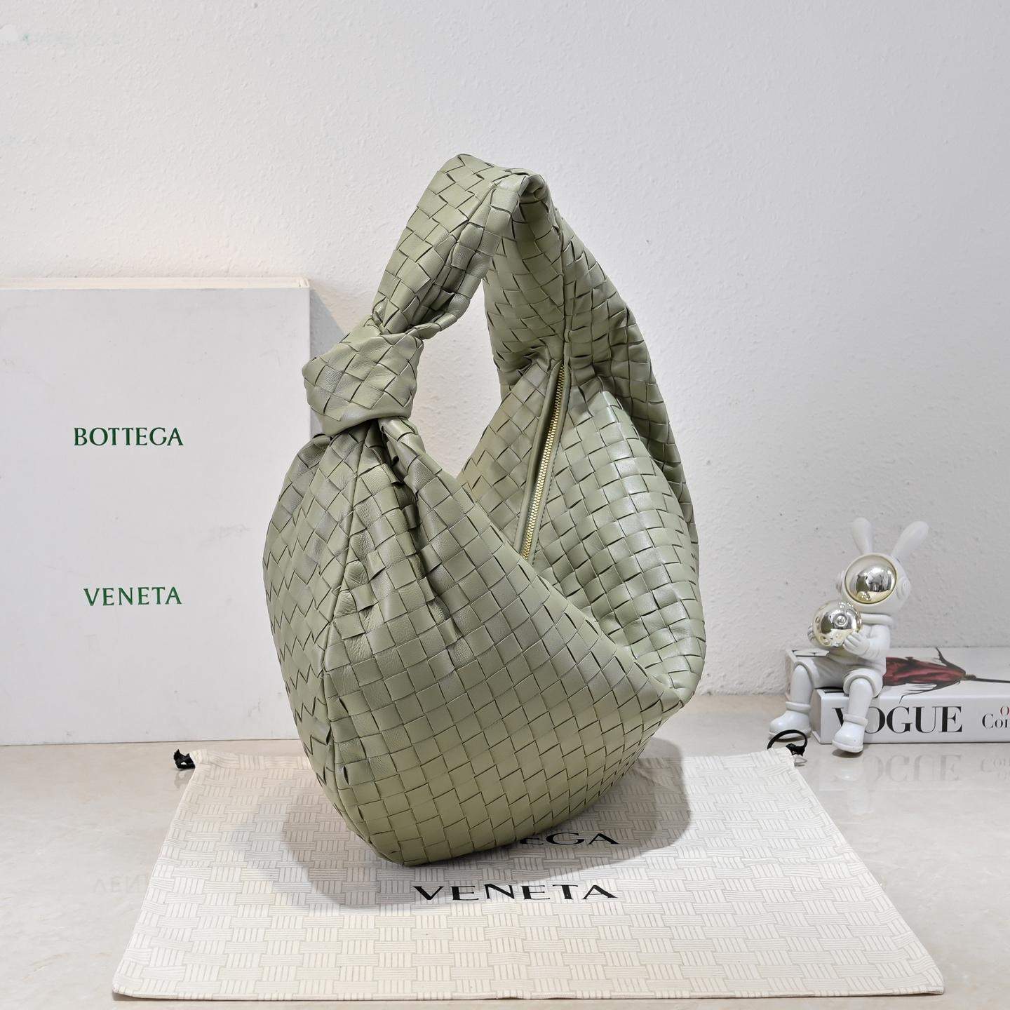 Premium Bottega Veneta Medium Jodie Replica Bag - Image 3