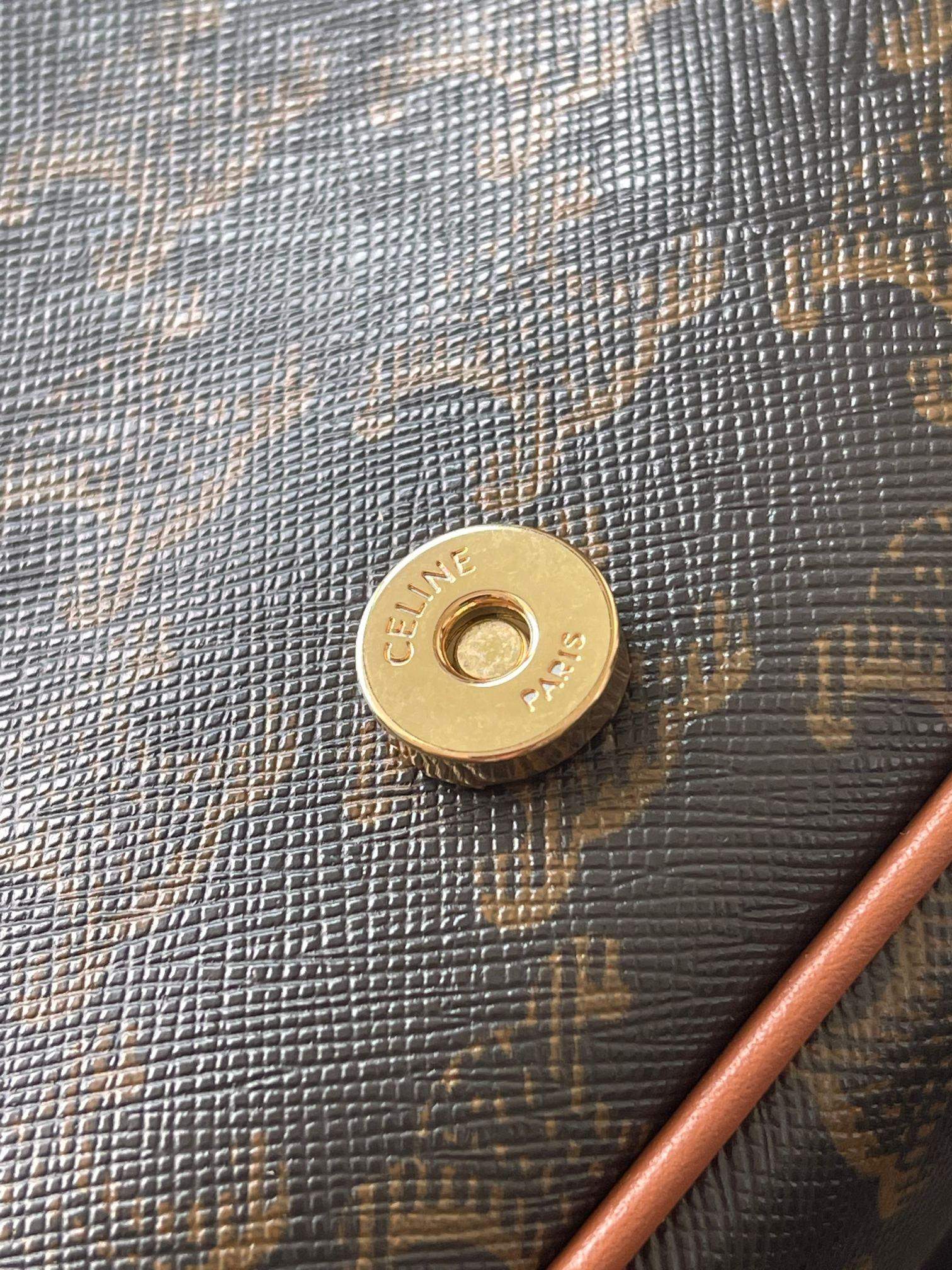 Best Celine Folco Replica Shoulder Bag In Triomphe Canvas And Calfskin - Image 9