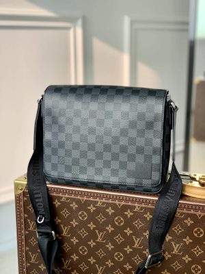 Exclusive Louis Vuitton District PM Replica Bag