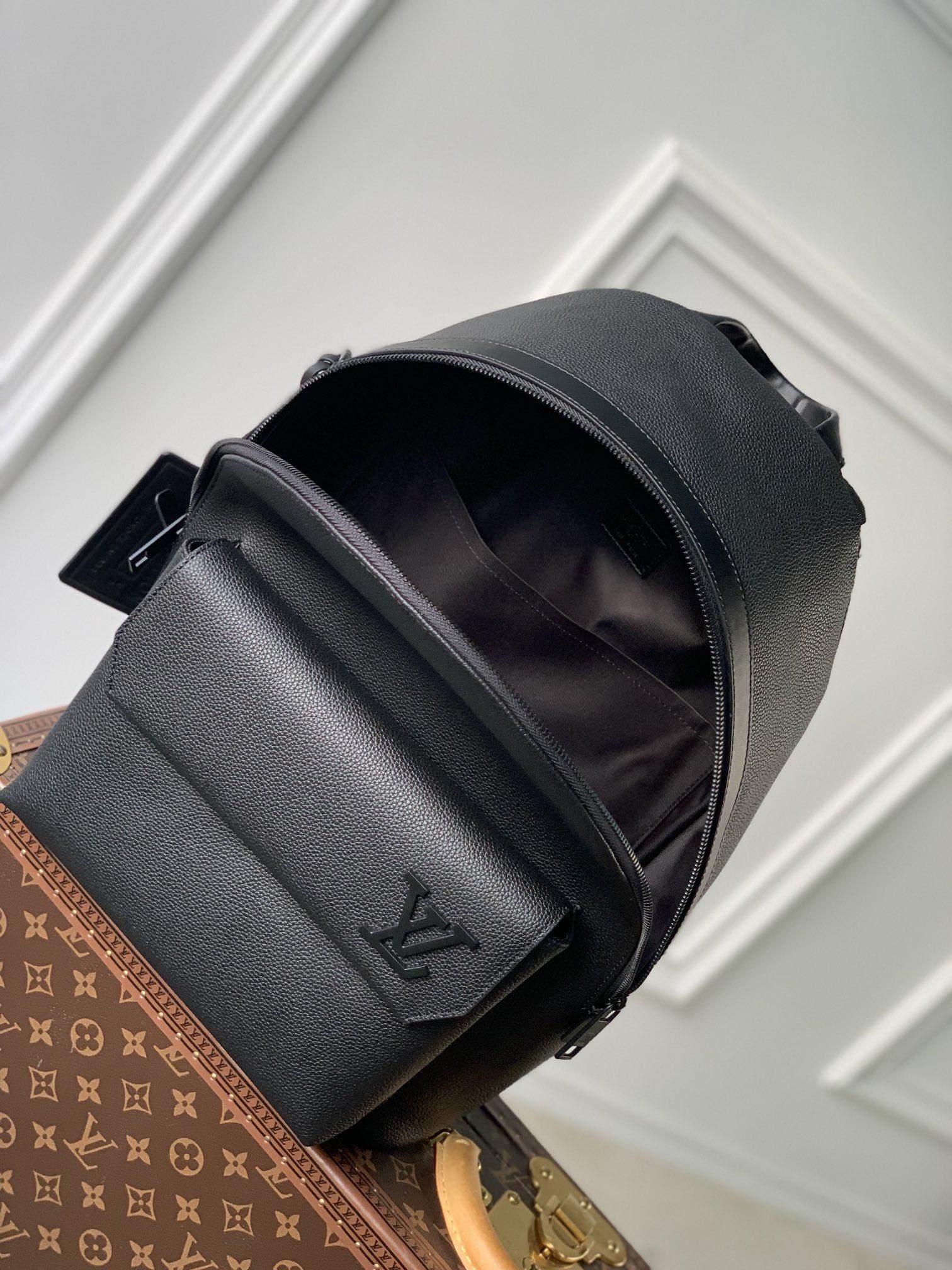 Elite Louis Vuitton Takeoff Replica Backpack - Image 4