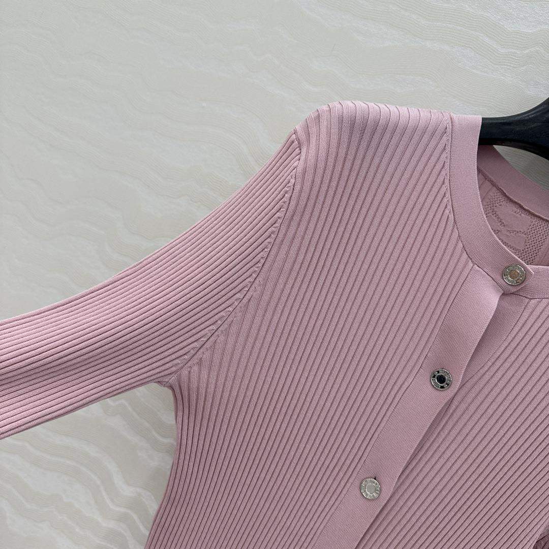 High-End Quality Hermes Buttoned Replica Cardigan - Image 3