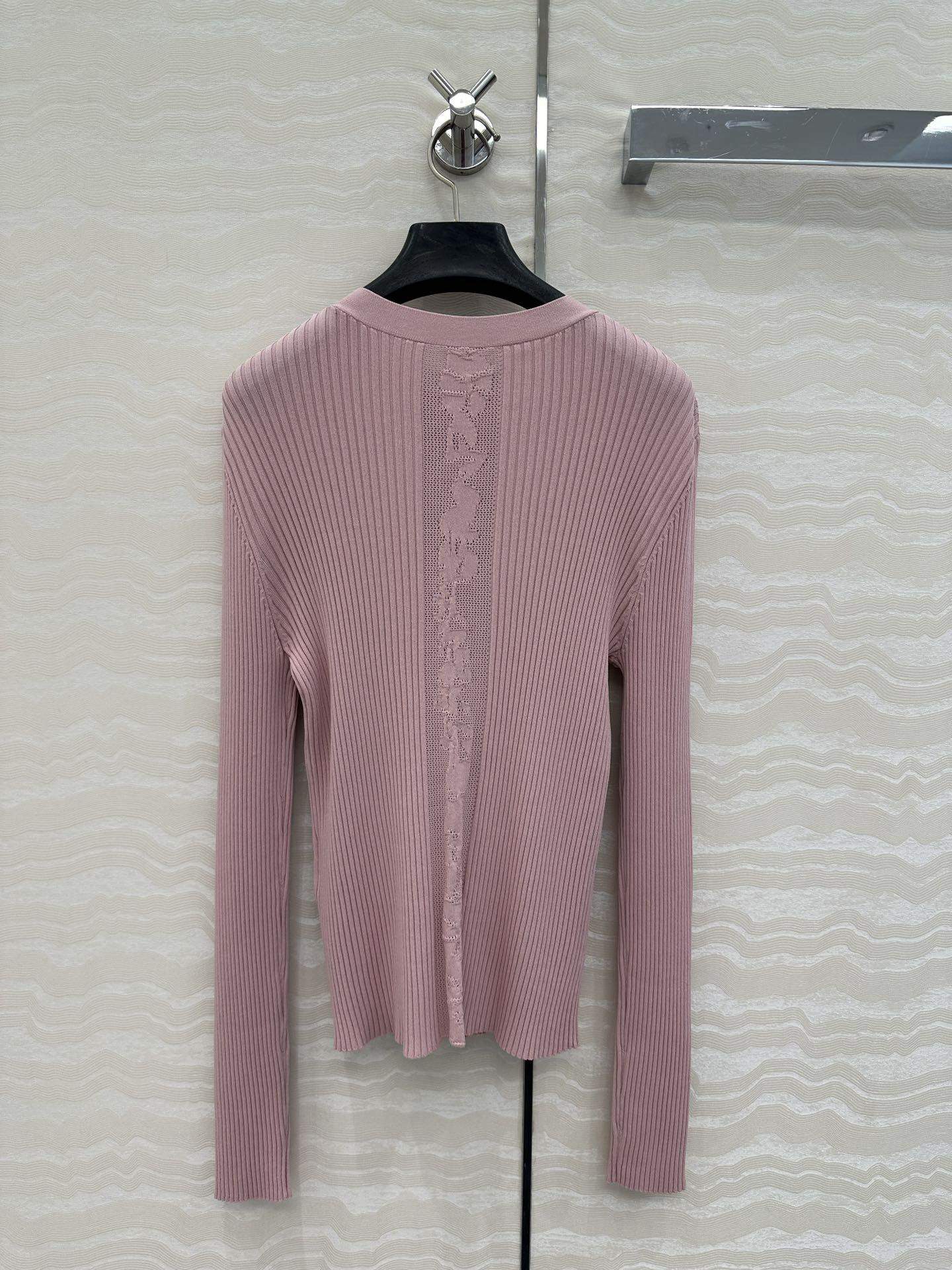 High-End Quality Hermes Buttoned Replica Cardigan - Image 2