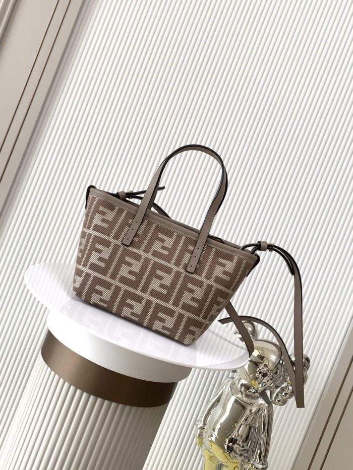 Luxury Replica Fendi Mini Roll Bag