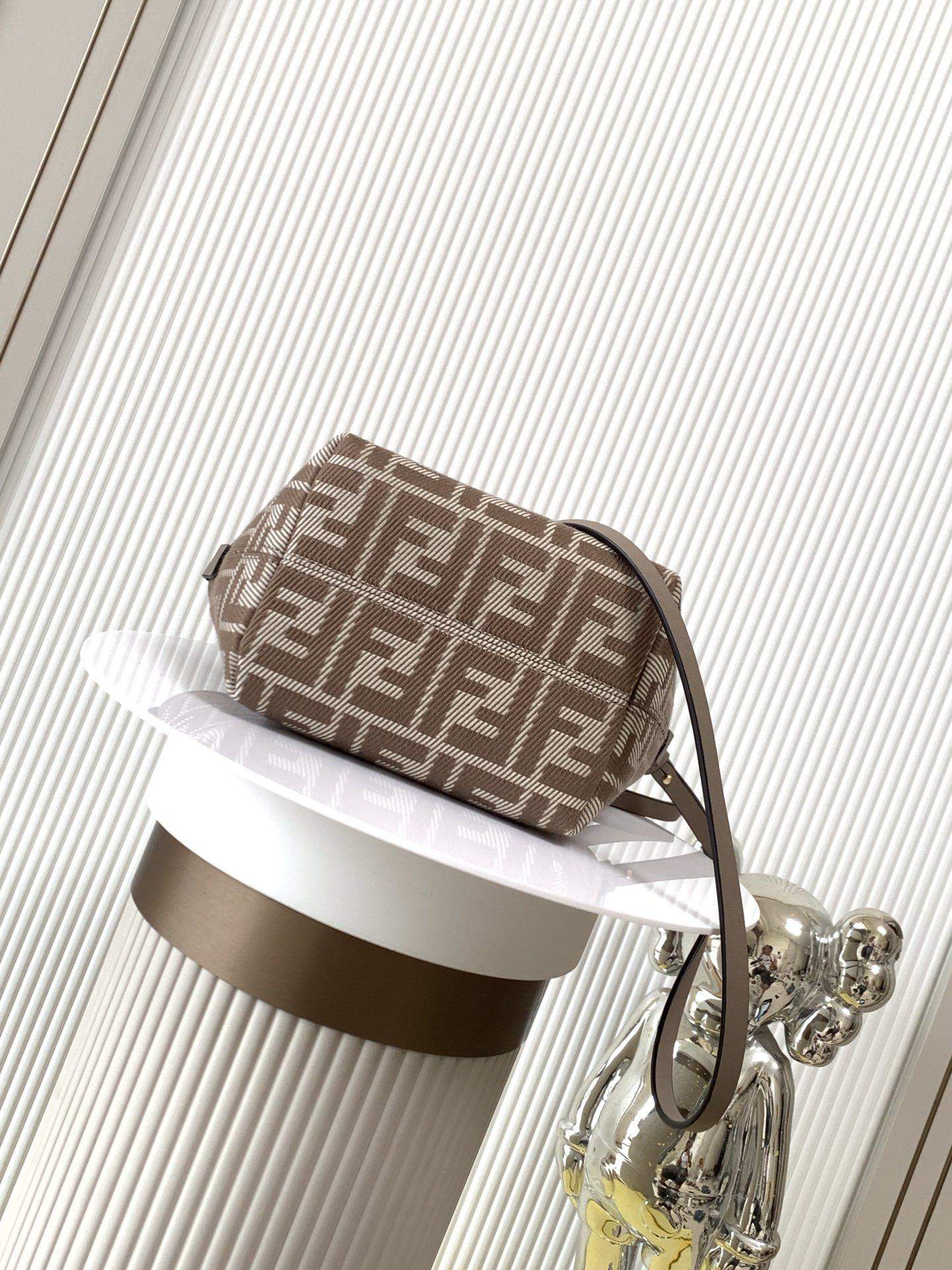 Luxury Replica Fendi Mini Roll Bag - Image 7