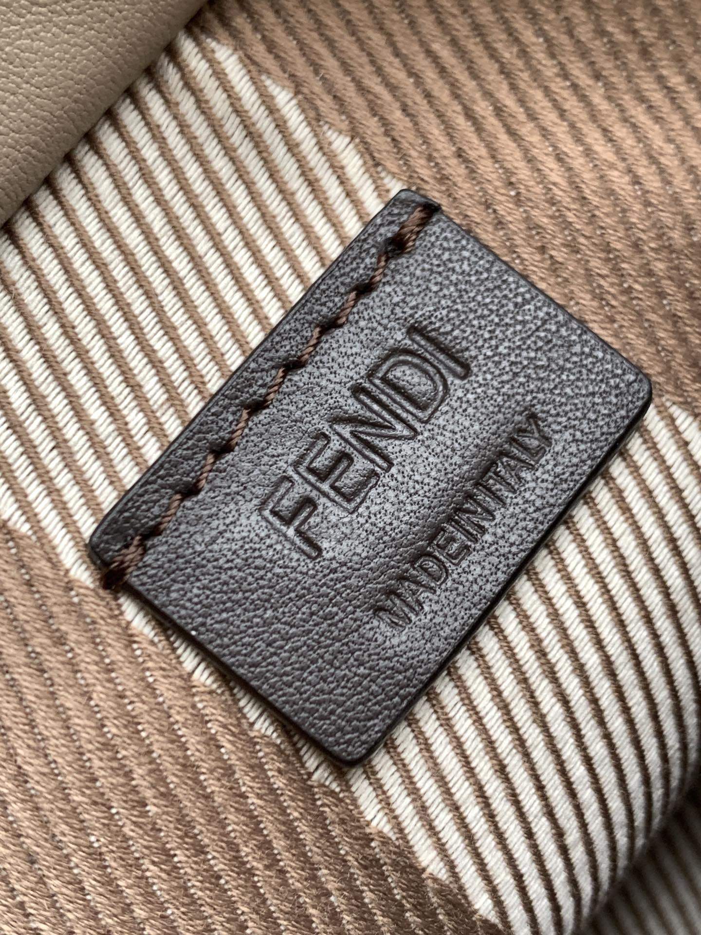 Luxury Replica Fendi Mini Roll Bag - Image 9