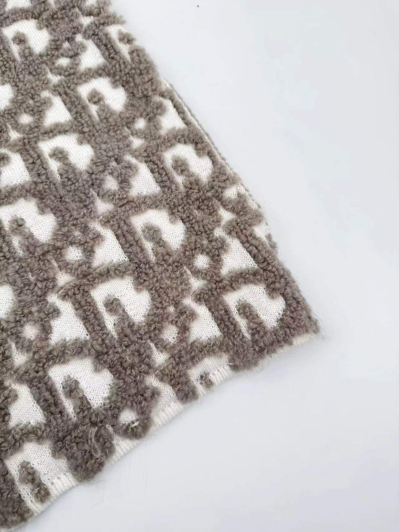 Luxury Christian Dior Oblique Replica Cardigan - Image 8