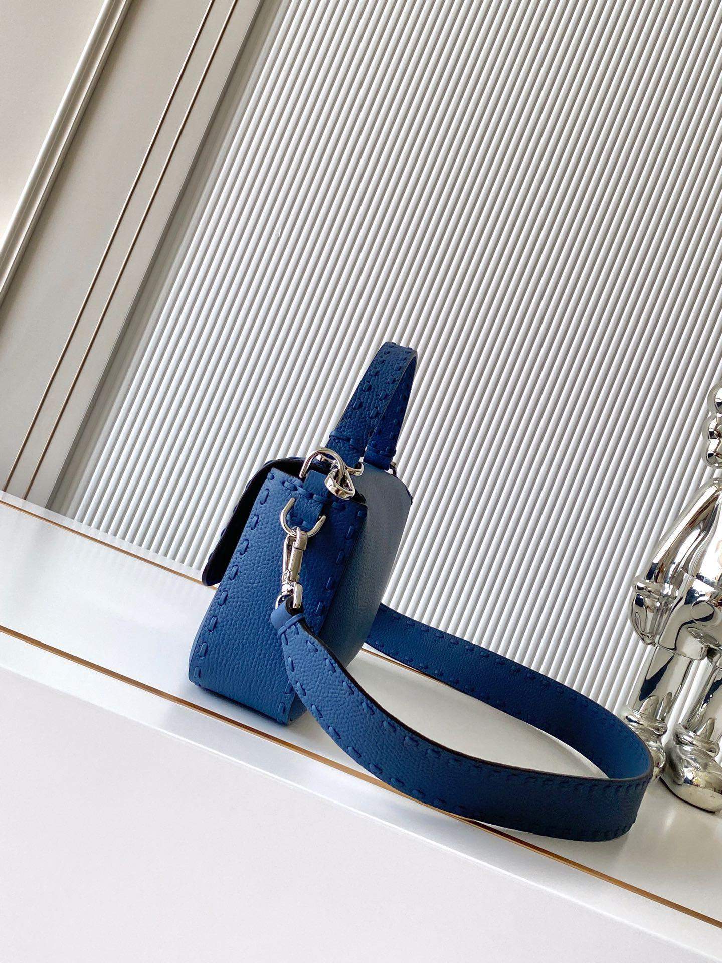 Luxury Replica Fendi Baguette Selleria Bag With 612 Hand-Sewn Stitches - Image 3