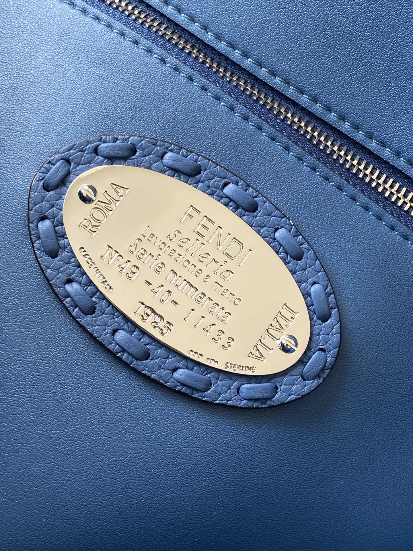 Luxury Replica Fendi Baguette Selleria Bag With 612 Hand-Sewn Stitches - Image 9