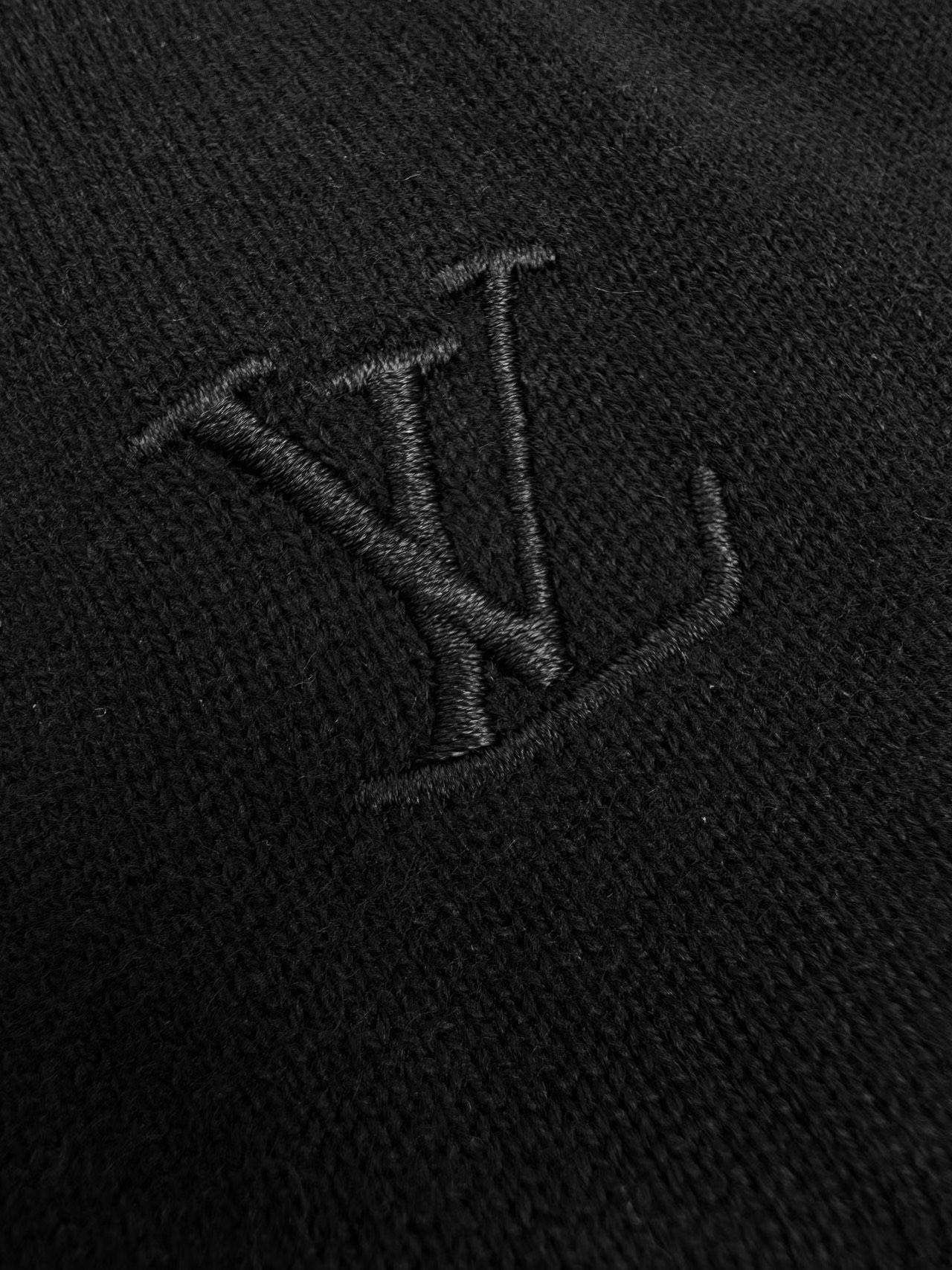 Luxury Replica Louis Vuitton Monogram Reversible Light Bomber - Image 9