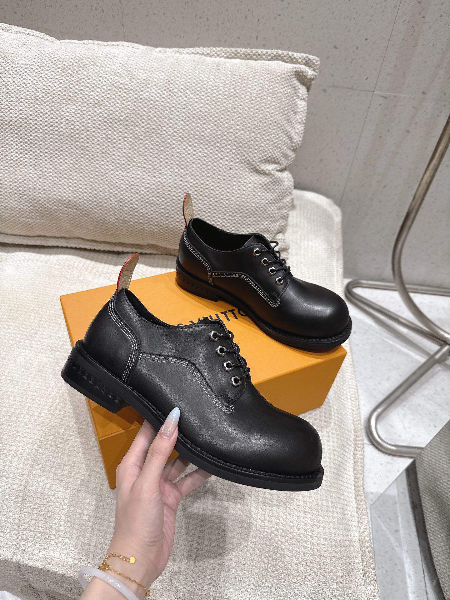 Superior Louis Vuitton LV Bubble Replica Derby - Image 7