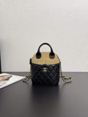 High Quality Replica Clutch With Chain