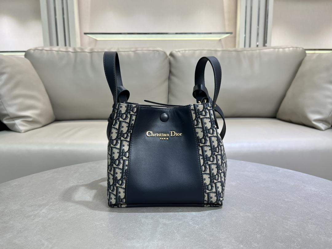 Best Christian Dior Small Signature Replica Bucket Bag