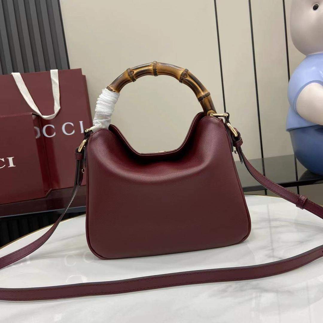 Copy Gucci Diana Small Replica Shoulder Bag - Image 2