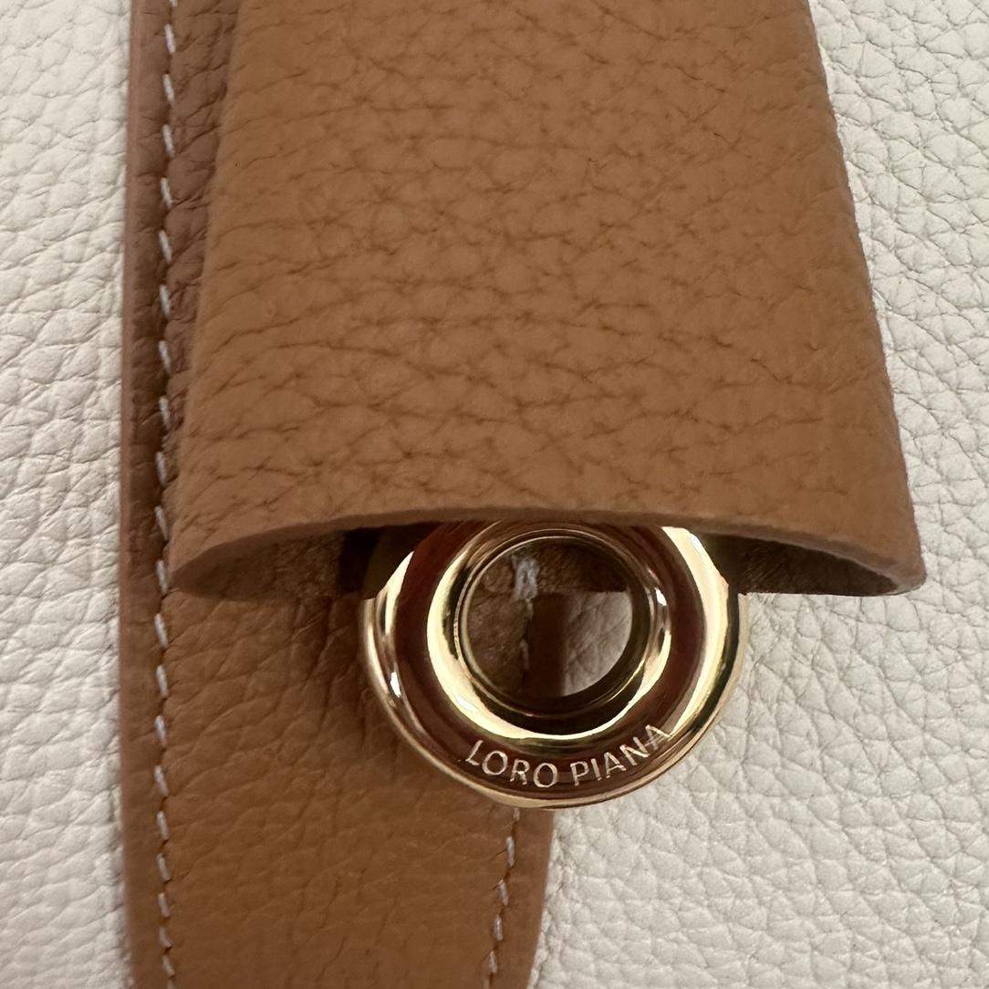 High-End Quality Loro Piana Loom Replica Bag L25 - Image 8