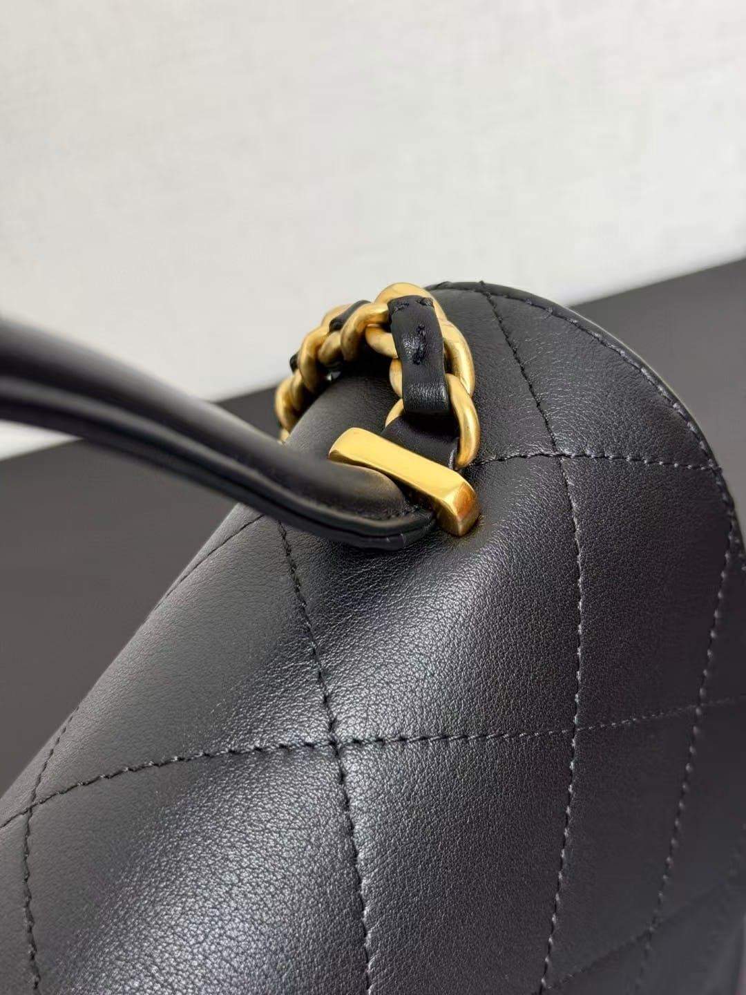 Luxury Maxi Replica Flap Bag With Top Handle - Image 6