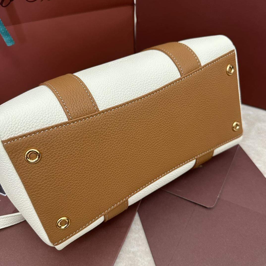 High-End Quality Loro Piana Loom Replica Bag L25 - Image 6