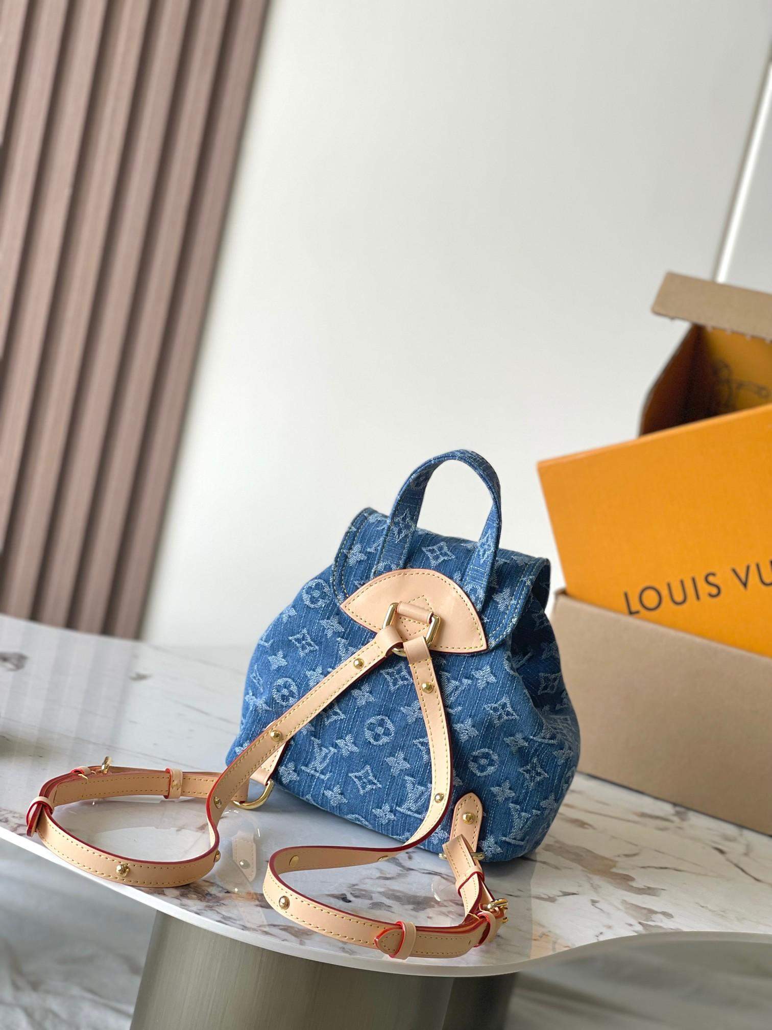 High-End Quality Louis Vuitton Venice Replica Backpack - Image 2