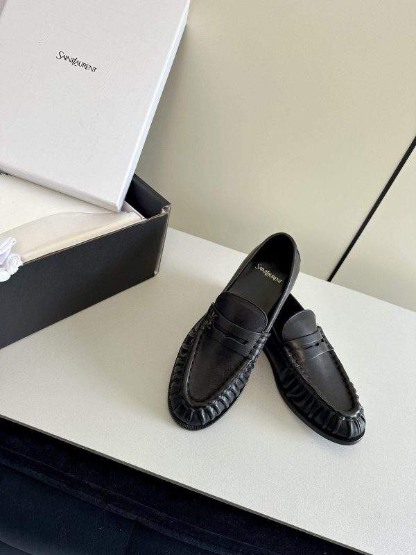 Premium Yves Saint Laurent Le Loafer Supple In Matte Lather