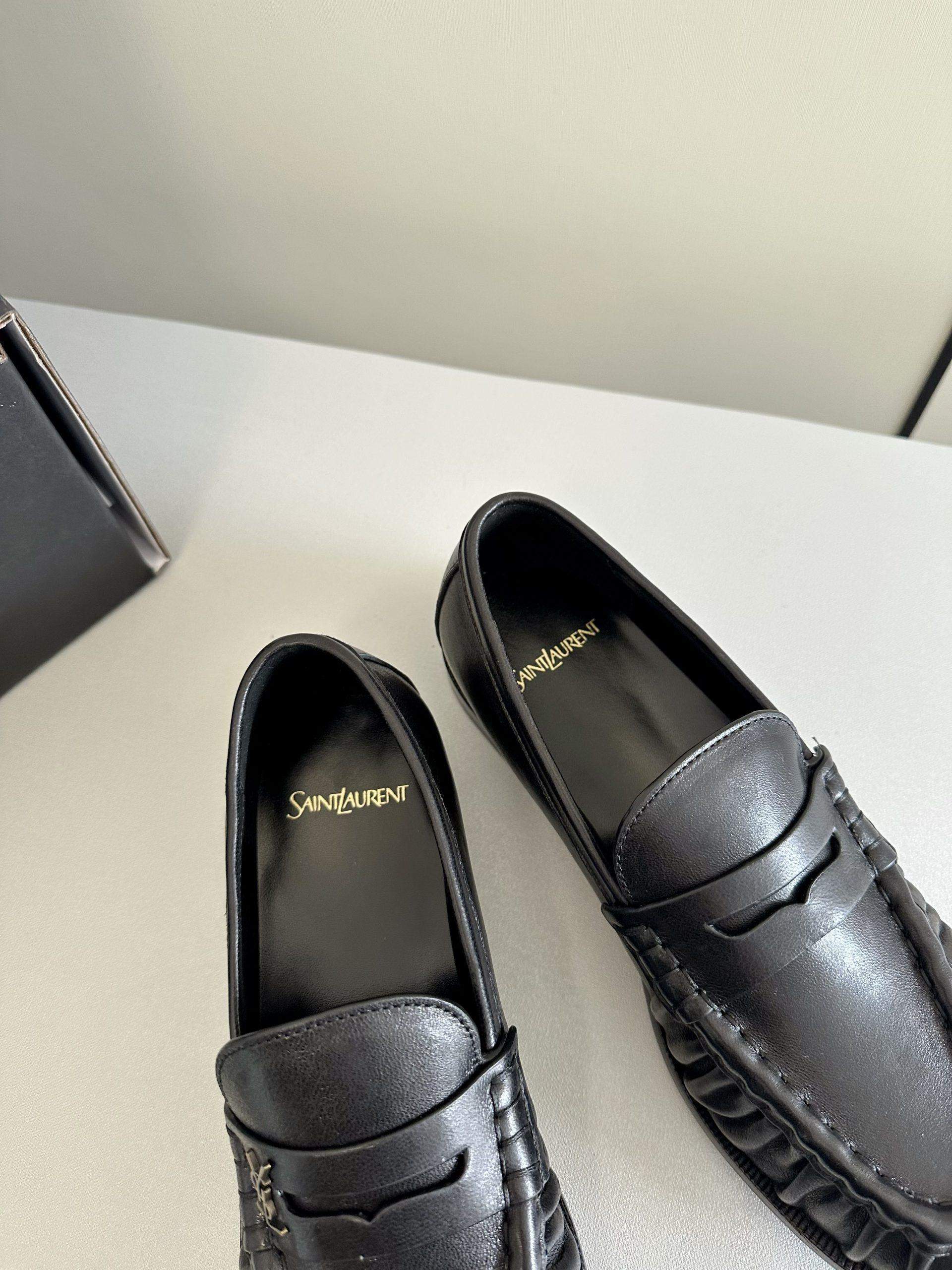 Premium Yves Saint Laurent Le Loafer Supple In Matte Lather - Image 5