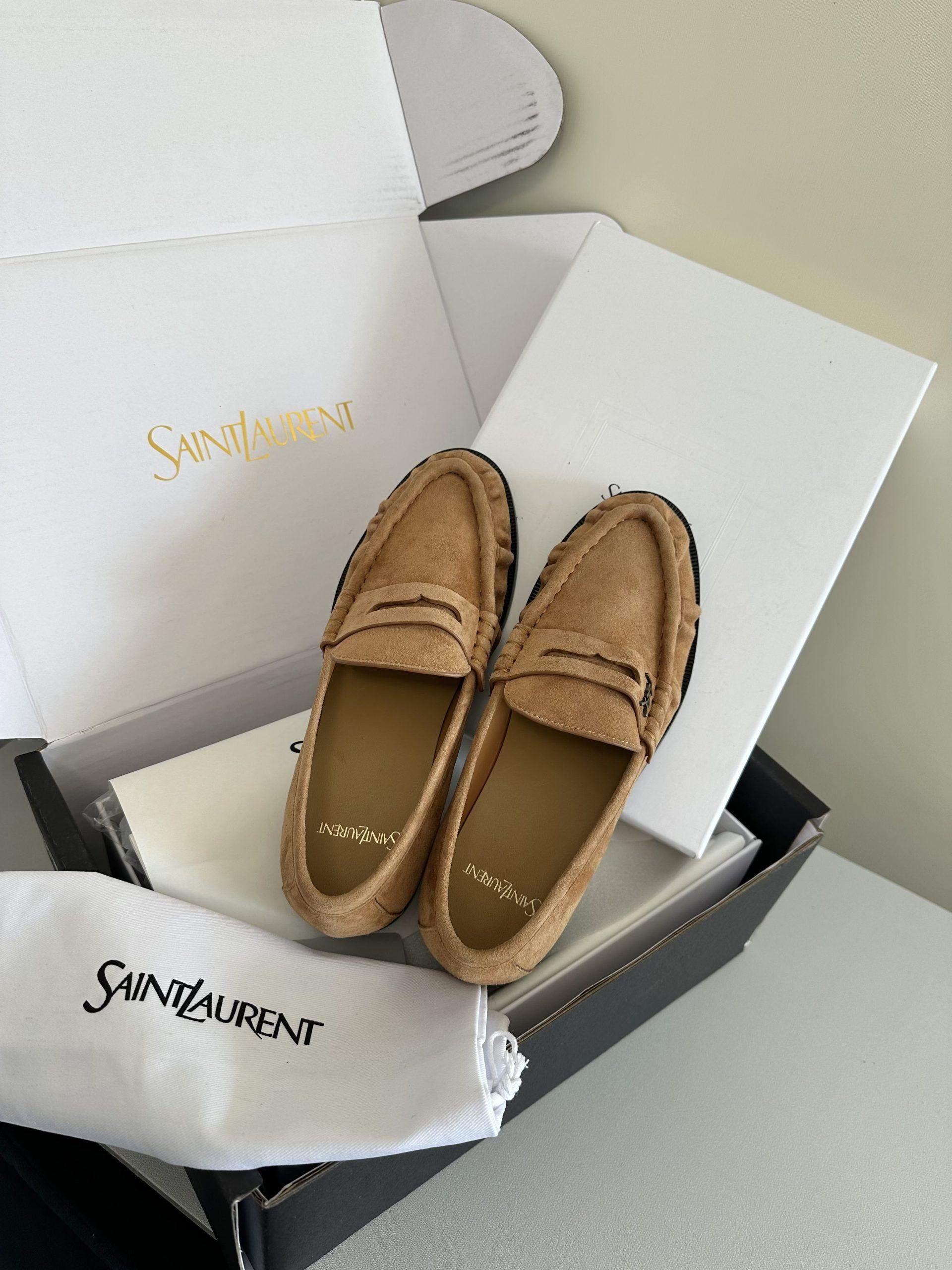 Luxury Replica Yves Saint Laurent Le Loafer Supple In Suede - Image 4