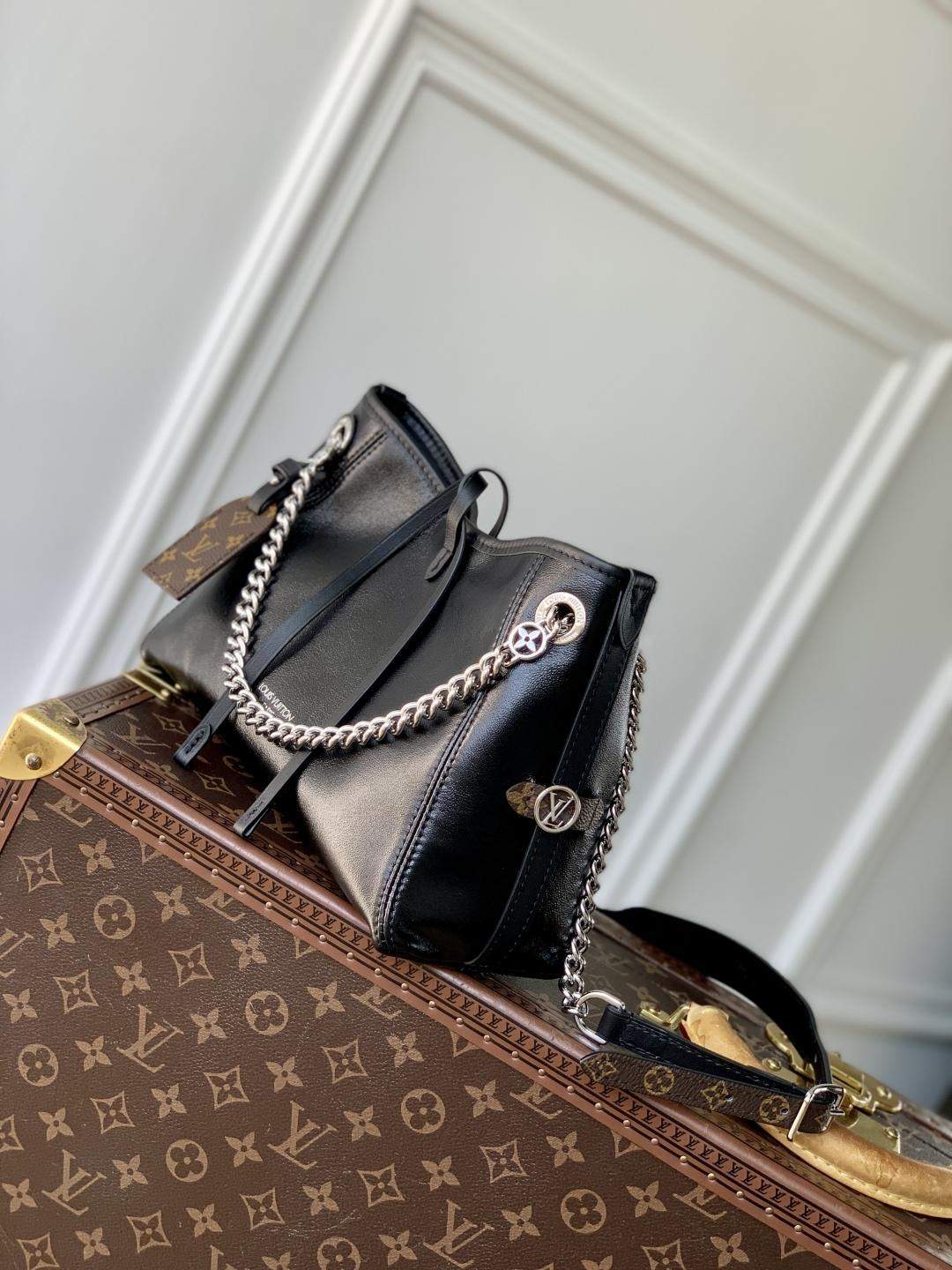 Luxury Replica Louis Vuitton CarryAll BB - Image 3