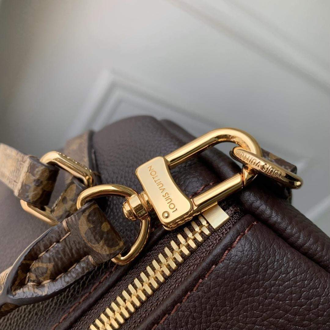 Exact Copy Louis Vuitton Express MM Replica Bag - Image 6