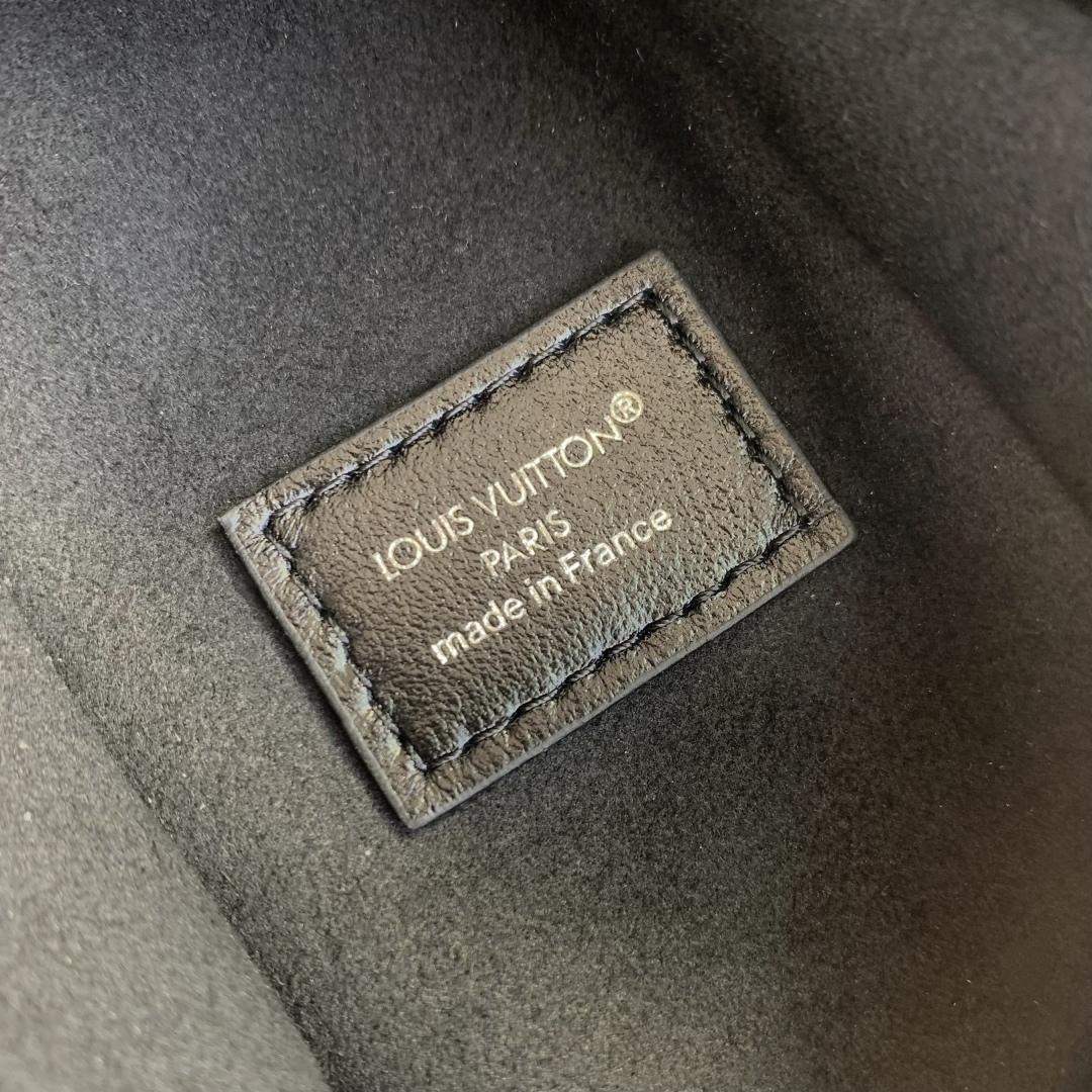 Copy Louis Vuitton Replica Side Trunk Vibe MM - Image 9