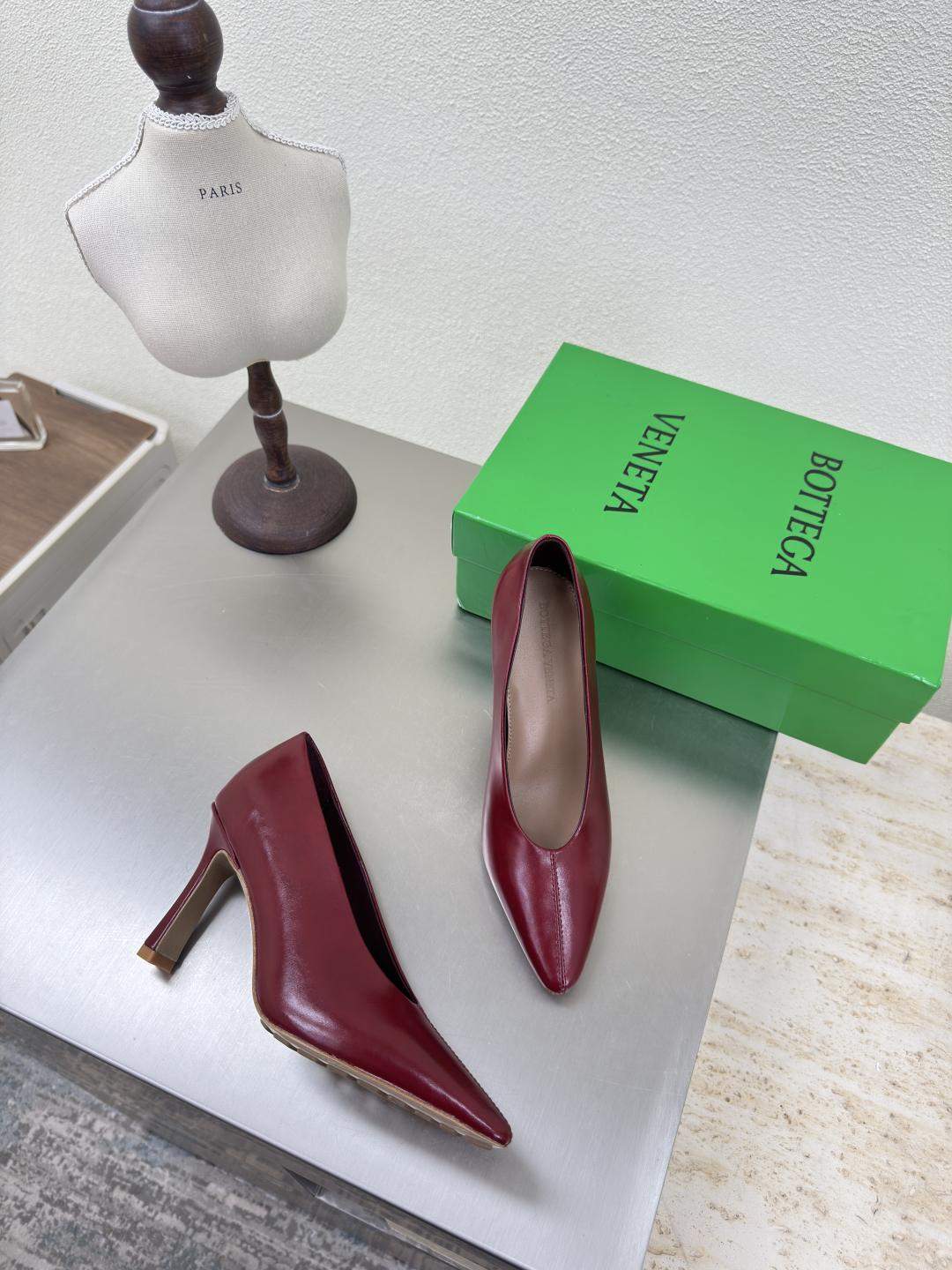 Premium Bottega Veneta Sofia Replica Pump - Image 5