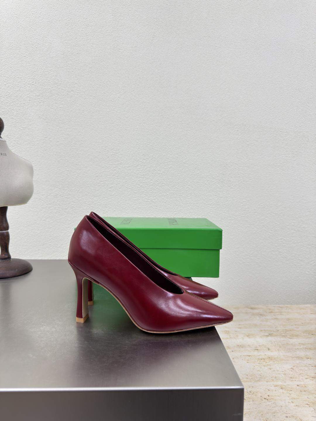 Premium Bottega Veneta Sofia Replica Pump