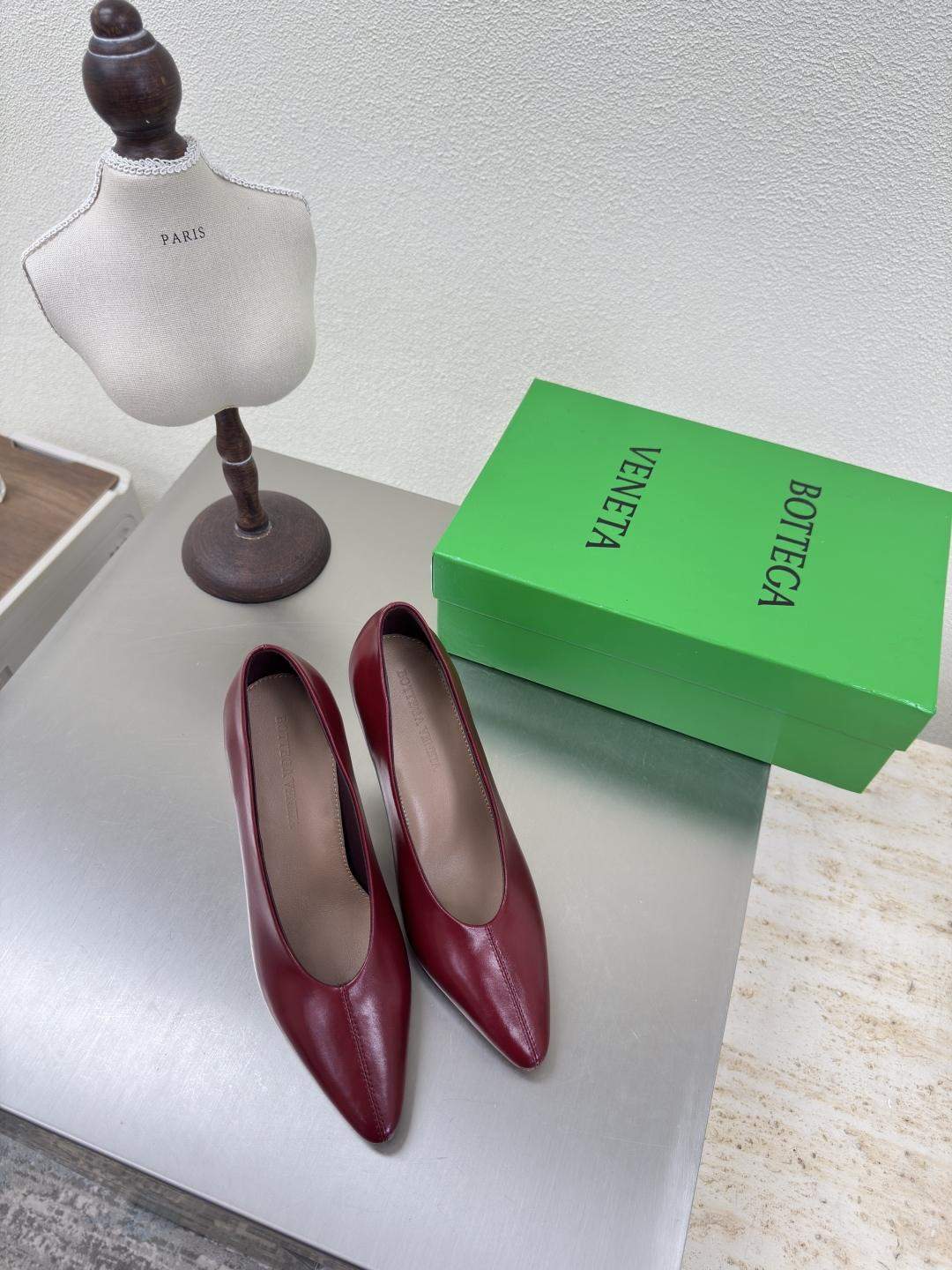 Premium Bottega Veneta Sofia Replica Pump - Image 3