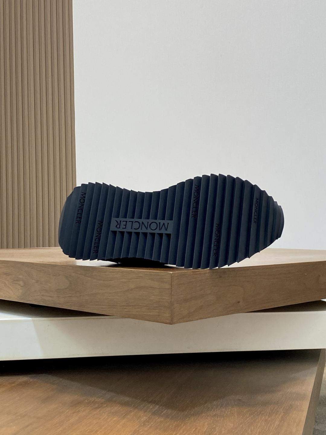 Copy Moncler Pacey2 Suede & Nubuck Replica Sneakers - Image 9