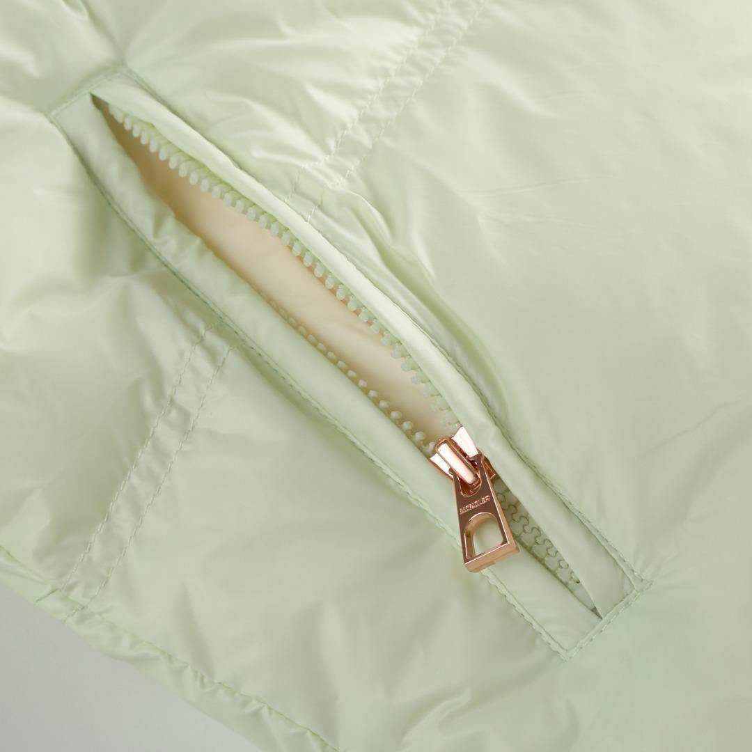 Lux Moncler Erea Square-Quilted Hooded Replica Short Down Jacket - Image 5