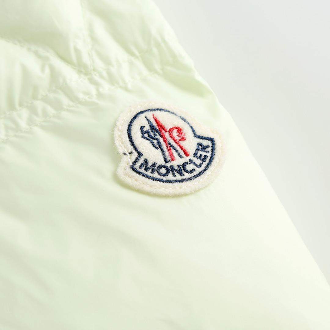 Lux Moncler Erea Square-Quilted Hooded Replica Short Down Jacket - Image 9