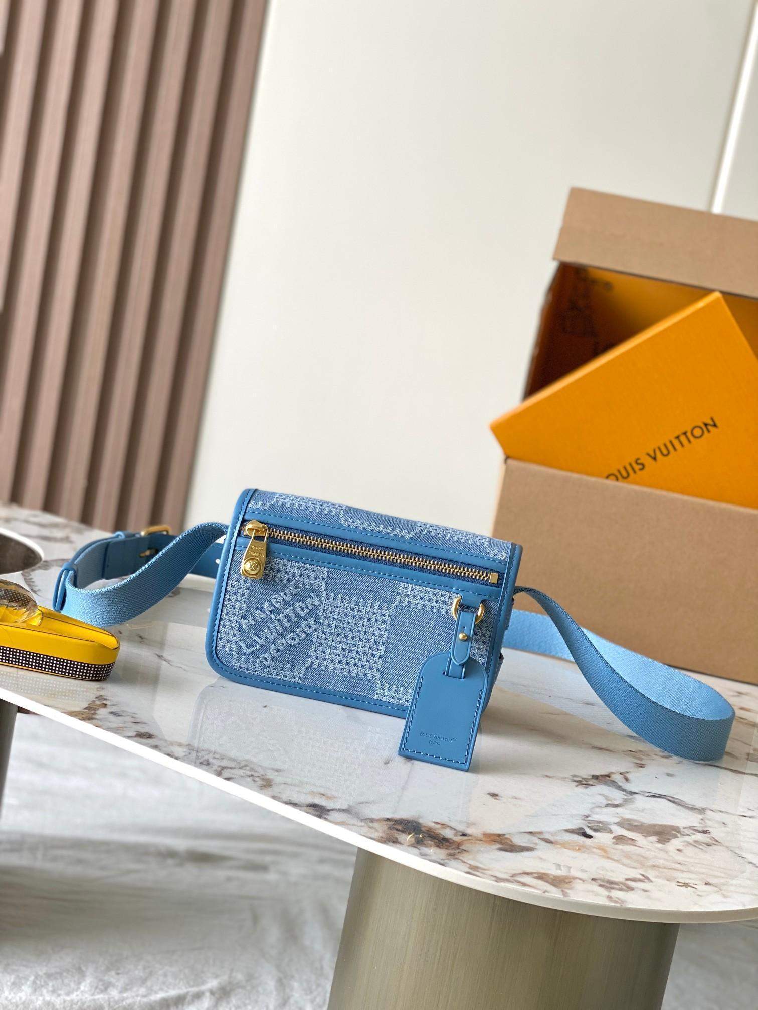 Luxury Louis Vuitton Bosphore Wearable Replica Wallet