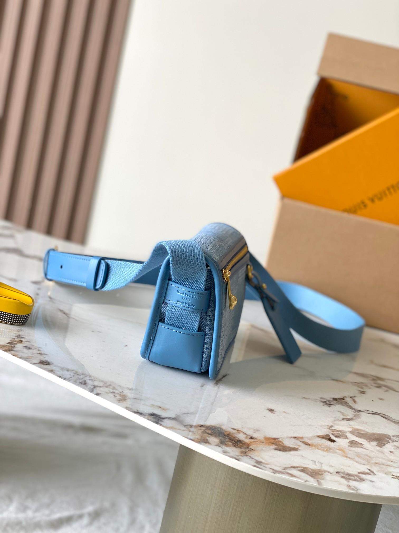 Luxury Louis Vuitton Bosphore Wearable Replica Wallet - Image 3