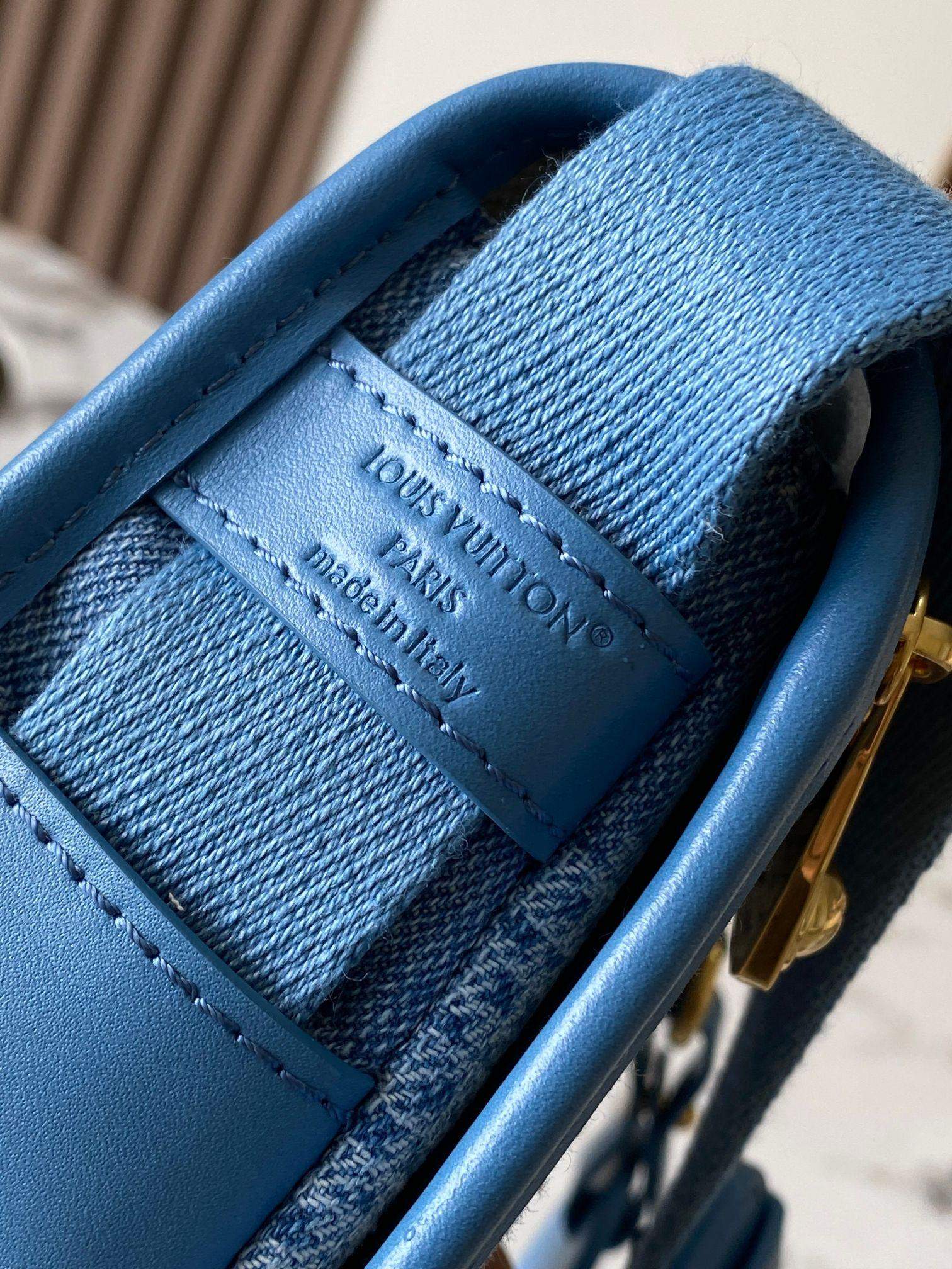 Luxury Louis Vuitton Bosphore Wearable Replica Wallet - Image 8