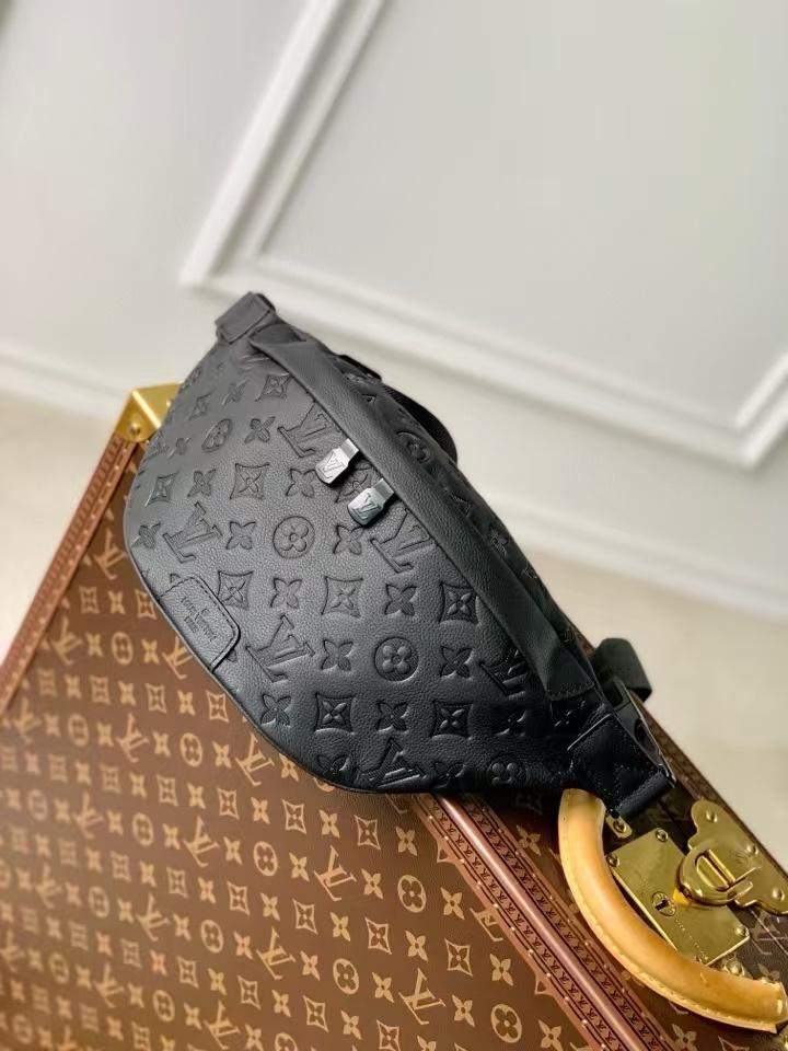 Luxury Replica Louis Vuitton Discovery PM Bumbag