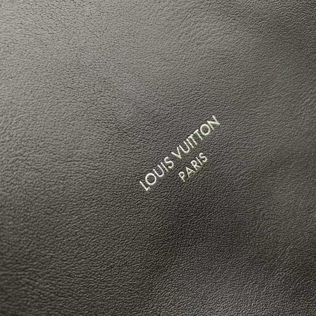 Mirror Quality Louis Vuitton Off Duty Vibe MM - Image 8