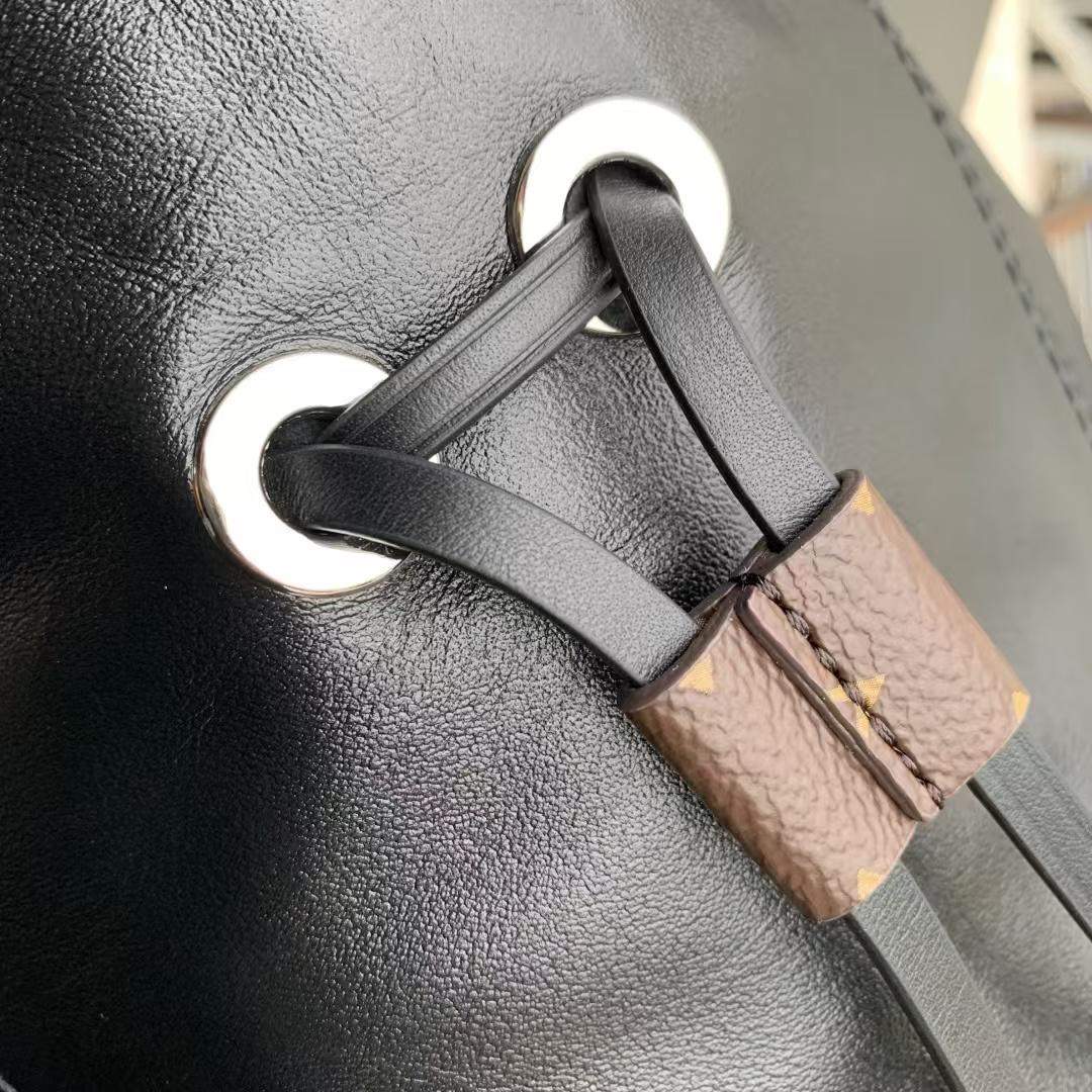 Mirror Quality Louis Vuitton Off Duty Vibe MM - Image 6