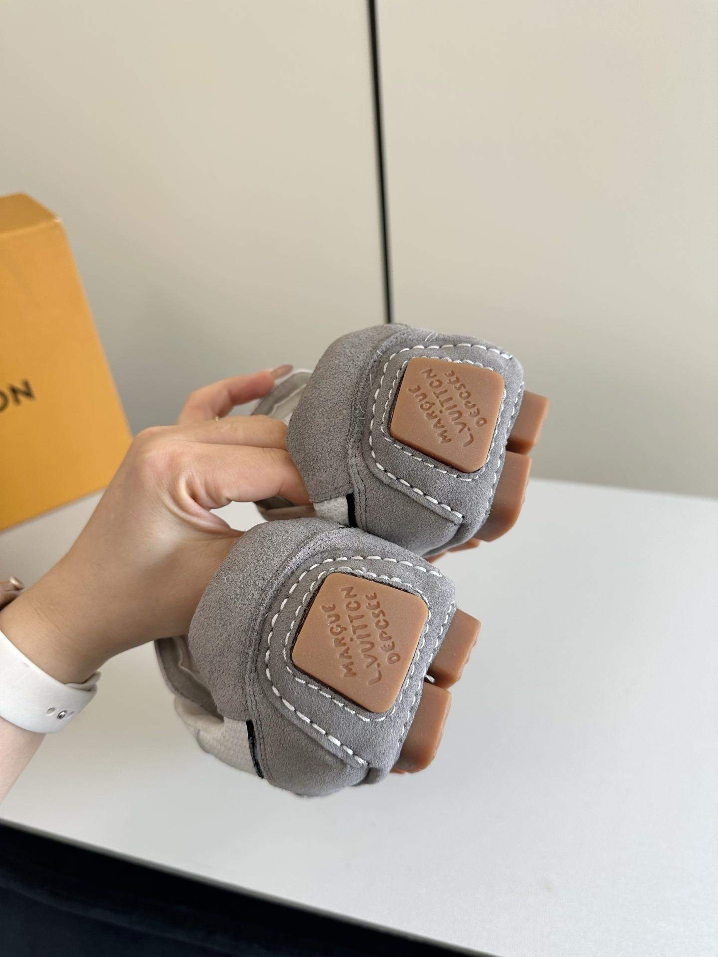 Exact Copy Louis Vuitton LV Rally Replica Sneaker - Image 8