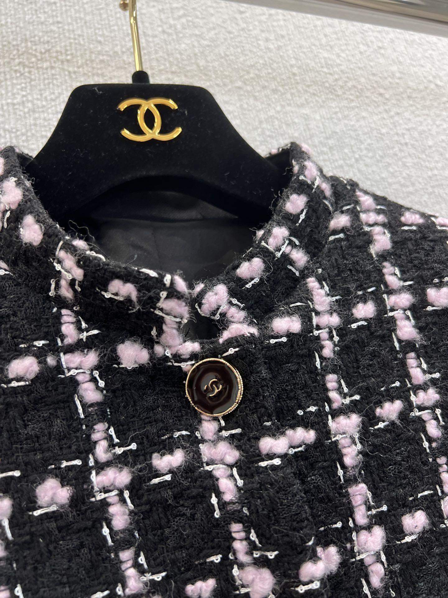 Luxury Replica Wool Tweed Coat - Image 4