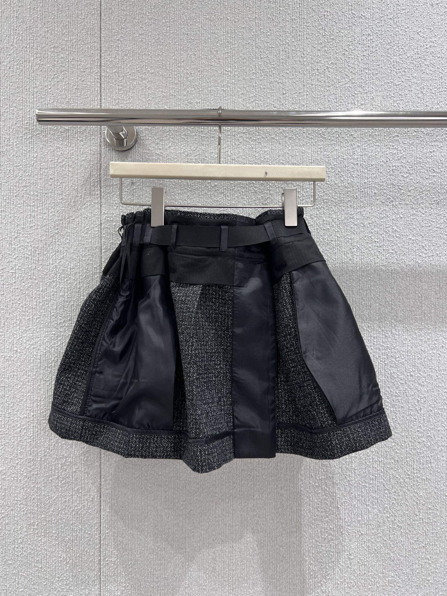 Superior Prada Gingham Check Mouliné Wool Replica Miniskirt - Image 3