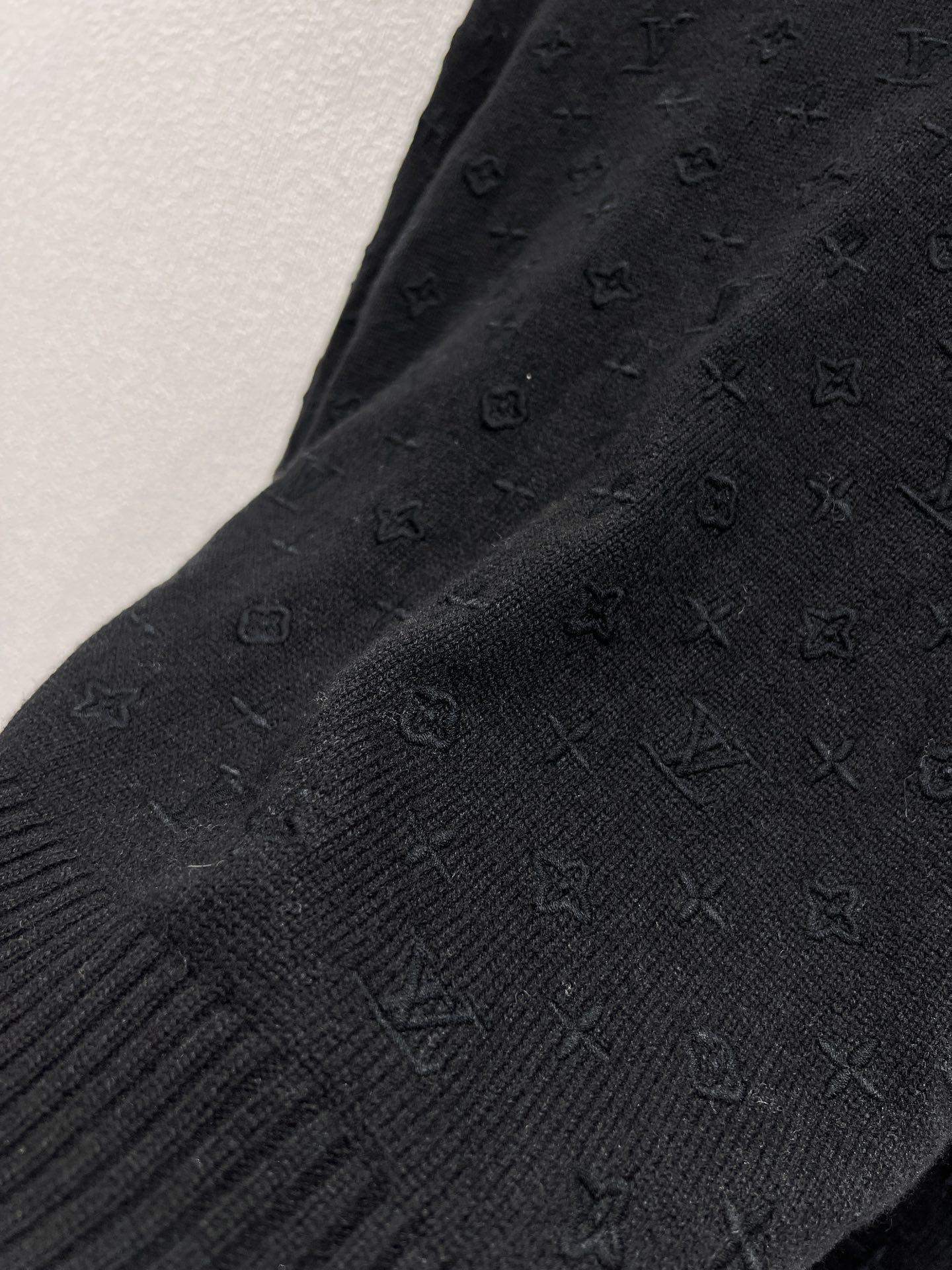 Copy Louis Vuitton Monogram Cashmere Replica Pullover - Image 6